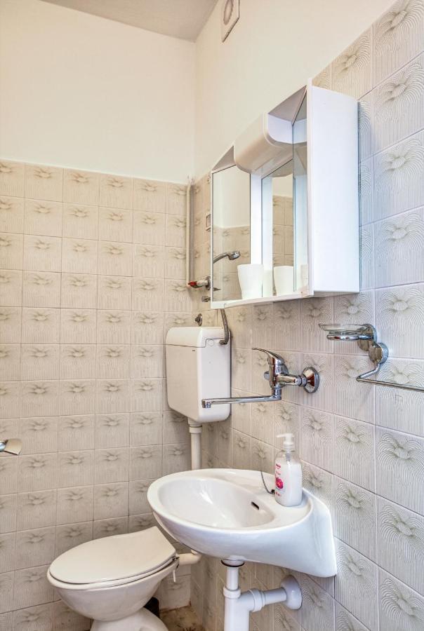 Twin Room Tisno 5128A מראה חיצוני תמונה